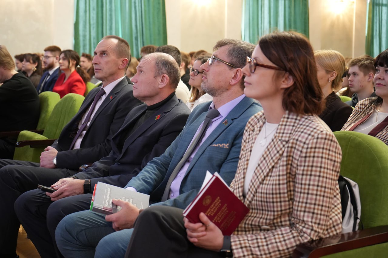 Первый слайд