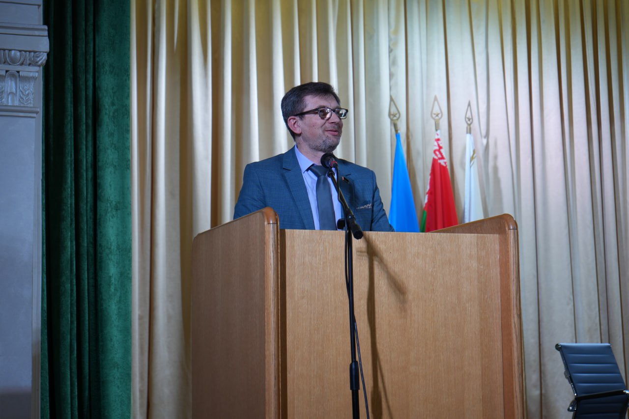 Первый слайд