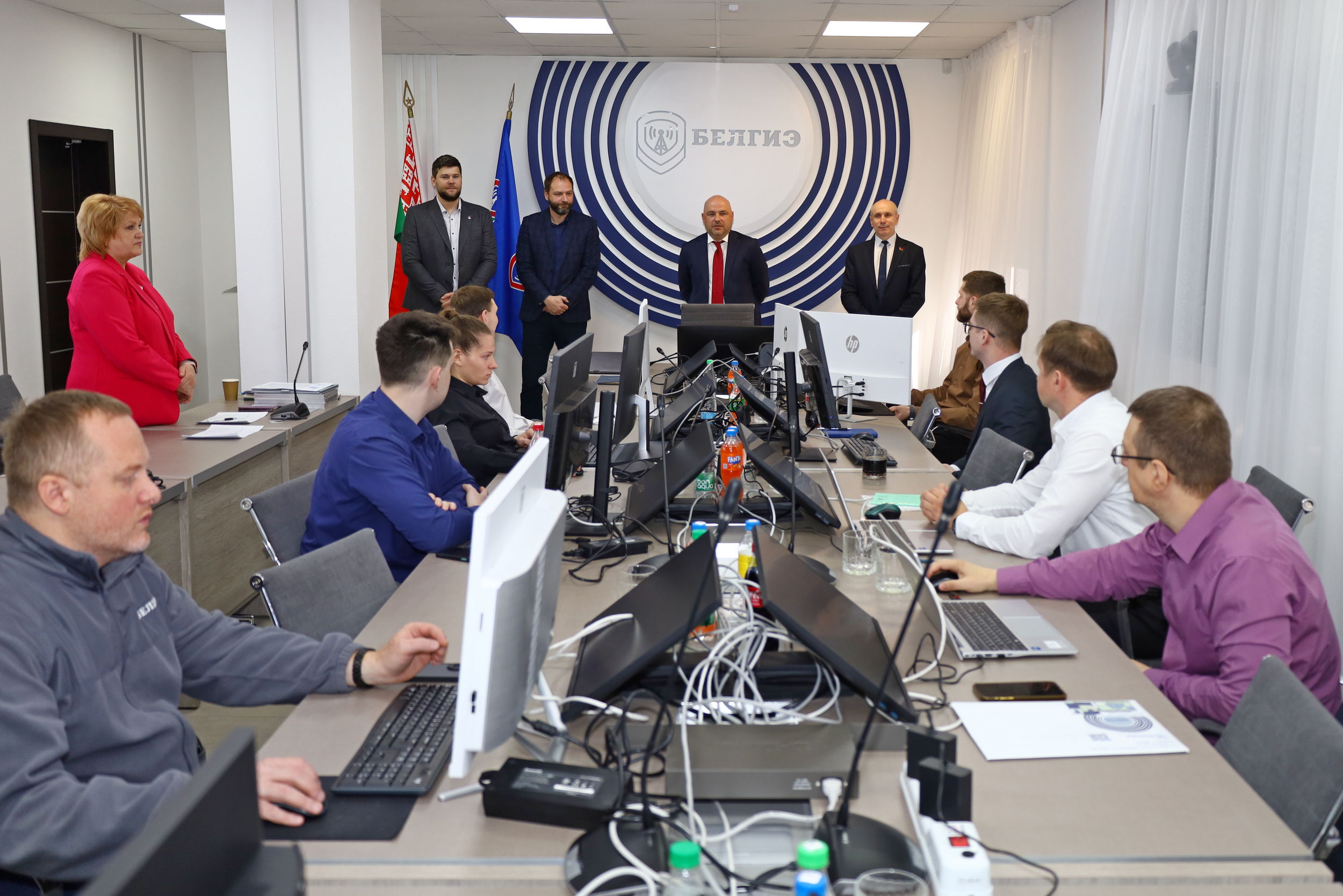 Первый слайд